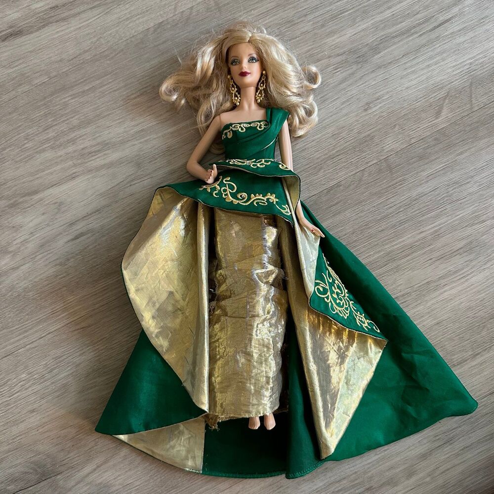 Holiday 2011 Barbie Doll Muse Collector Green & Gold Gown Gold Earrings